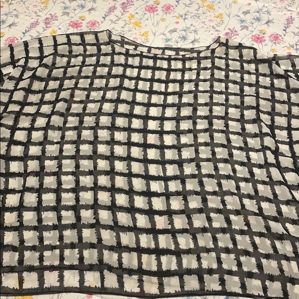 Black & White sheer top or pool cover up. One size.